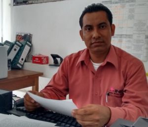Invitan al Concurso Juvenil de Debate político 2016, dirigido a las y los jóvenes de 12 a 29 años de edad; informó el Vocal Ejecutivo del INE en Minatitlán, licenciado Bulmaro Cruz Hernández.