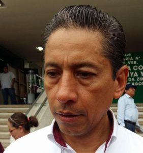 Poco más de 8 años sin brindar servicio el transbordador Mezcalapa afectando a la población rural, sin embargo actualmente la compañía COINSA analiza concesión, afirmó el primera autoridad municipal Héctor Damián Cheng Barragán.