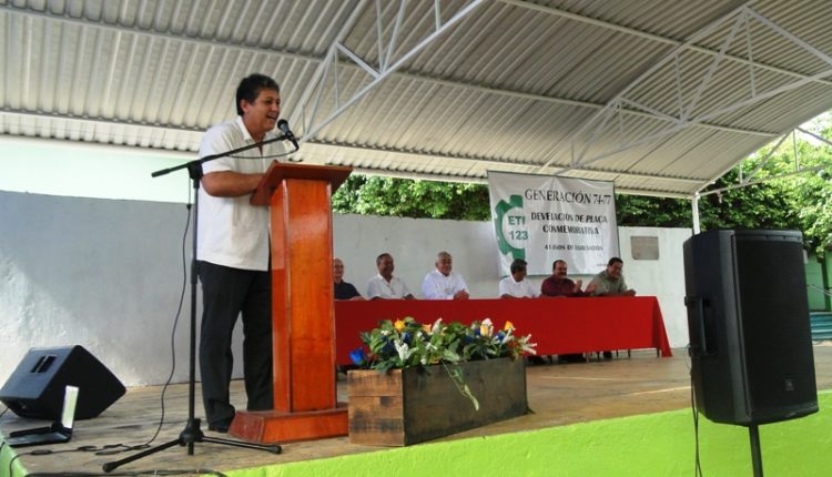 Director Profesor Josè Francisco Martìnez Tejeda